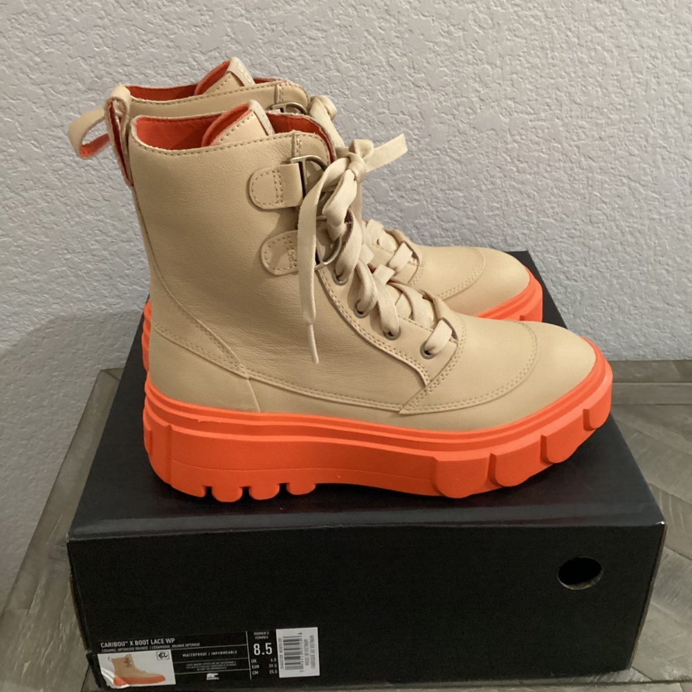 SOREL Caribou X Waterproof Leather Lace-Up Boot (Women), size 8.5 - Picture 2 of 11